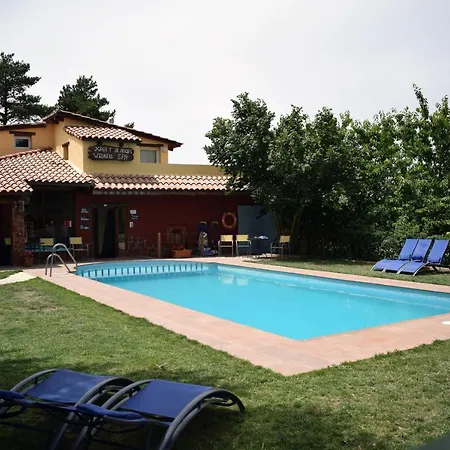 Aparthotel Xalet De
