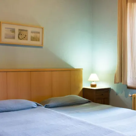 Aparthotel Xalet De 3*